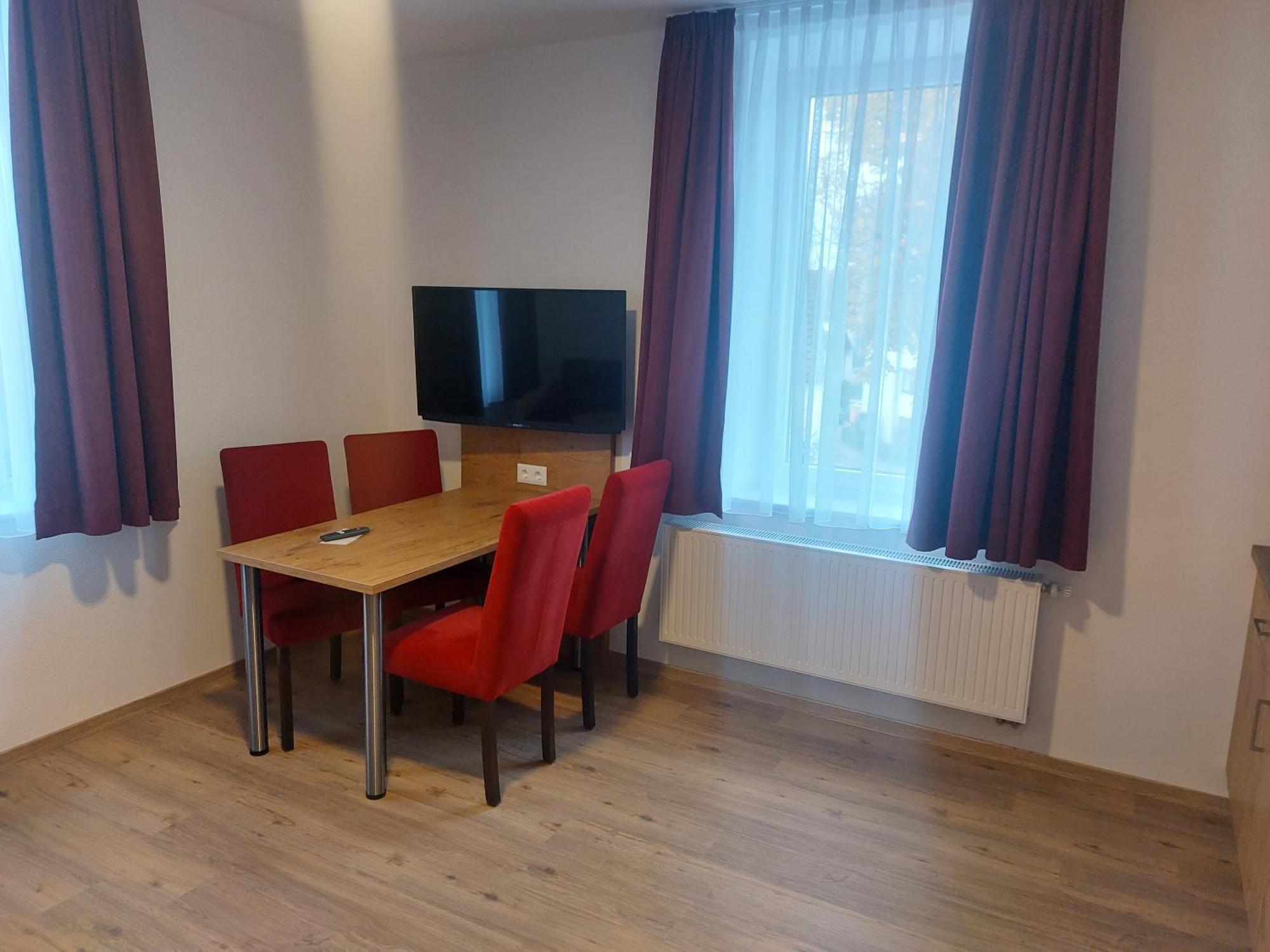 Hotel Stern Герстхофен Экстерьер фото