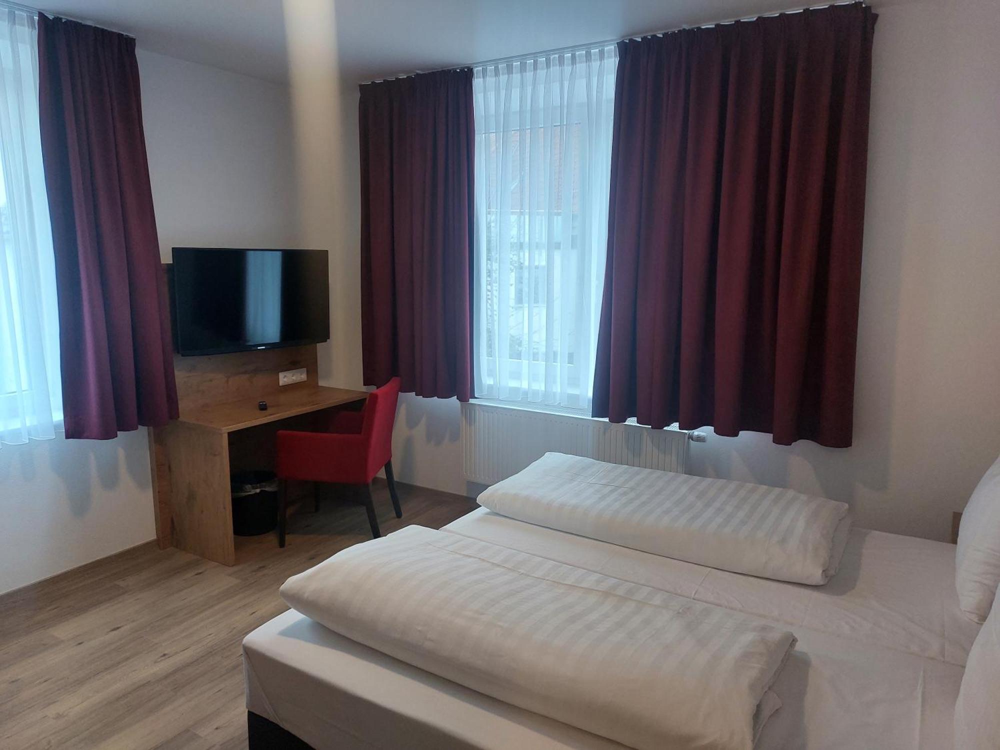 Hotel Stern Герстхофен Экстерьер фото