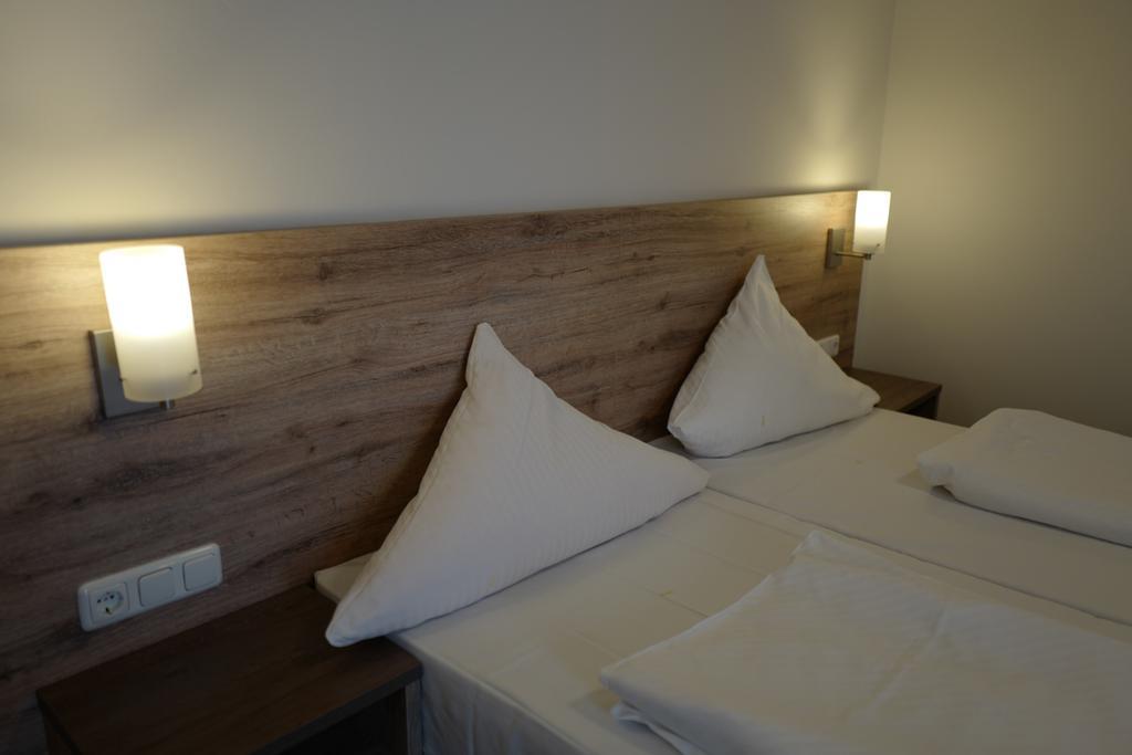 Hotel Stern Герстхофен Экстерьер фото